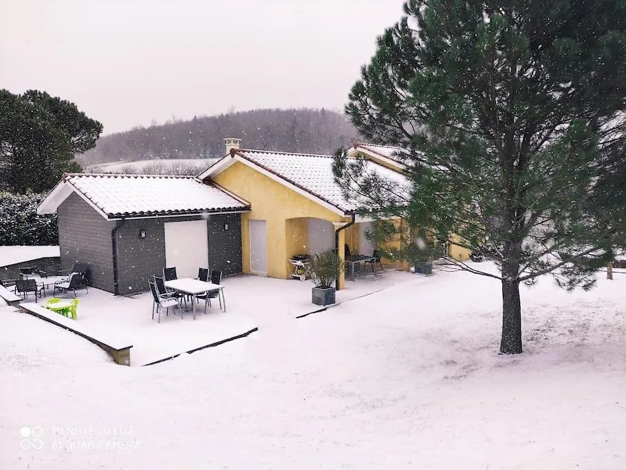 Belle Villa Familiale A La Campagne Et Sa Piscine Chevrieres   Chevrieres (Isere)
